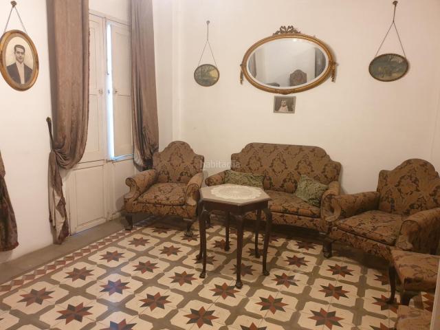 Masía en venta en Ubrique. CASA HISTORICA EN PLENO CENTRO DEL PUEBLO CON GARAJE Y TRASTERO. Masías.