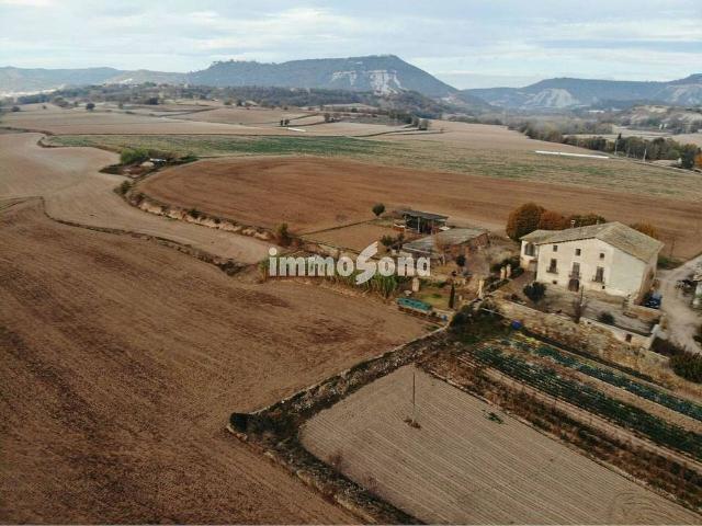 Masía en venta en Vic, de 550 m² 6 habitaciones por 590.000