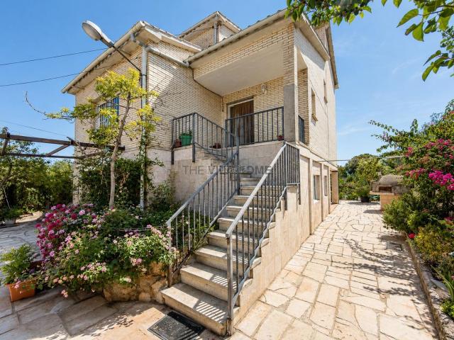 Masía en venta en Vilanova i la Geltrú, La Collada Sis Camins Costa Dorada. Casa rústica. Masías Vilanova i la.