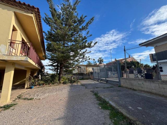 Masía en venta en Vilanova i la Geltrú, Nord Costa Dorada. Gran finca rústica de 10.000 m2, con masía en la zon del Fraitg. Masías Vilanova i la.