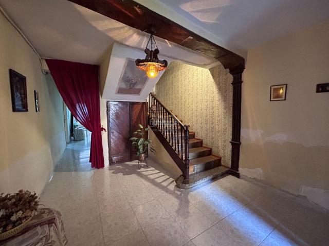 Masía en venta en Villamañán. Masías.