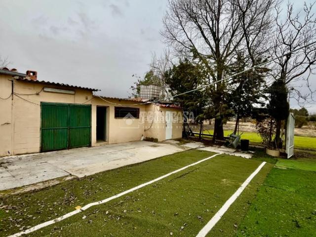 Masía en venta en Villafranca de los Caballeros. Casa rural en venta en Villafranca de los caballeros. Masías Villafranca de los.