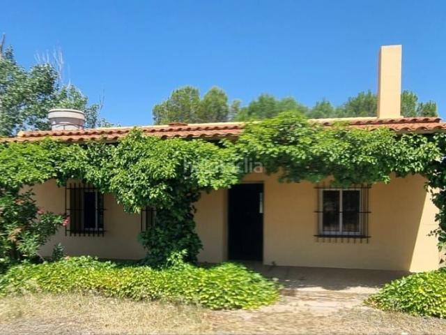Masía en venta en Villarrobledo. Finca rústica en venta en Villarrobledo. Masías.