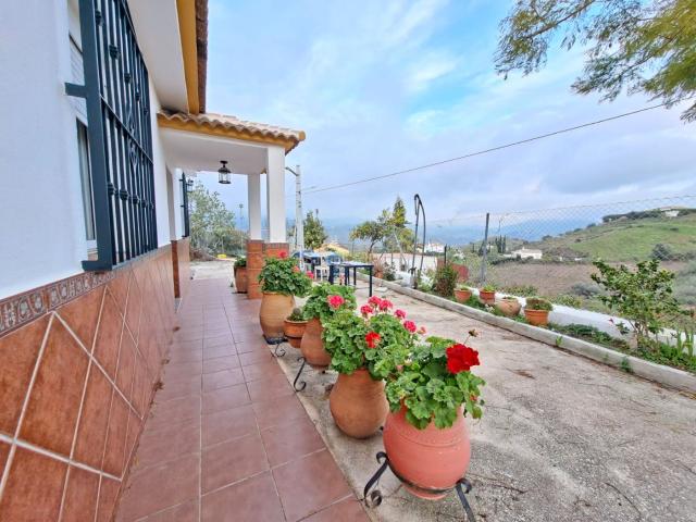 Masía en venta en Viñuela. ZH CONSULTING GROUP1116. Masías.