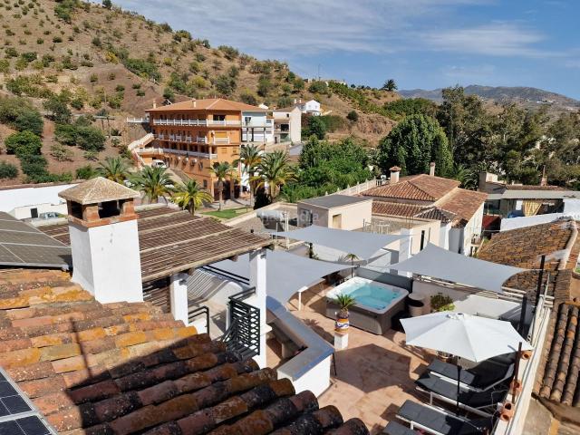 Masía en venta en Viñuela. Masías.