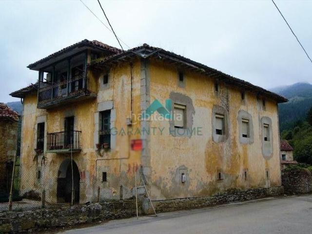 Masía en venta en Voto. Se vende casa de pueblo con terreno. Masías.