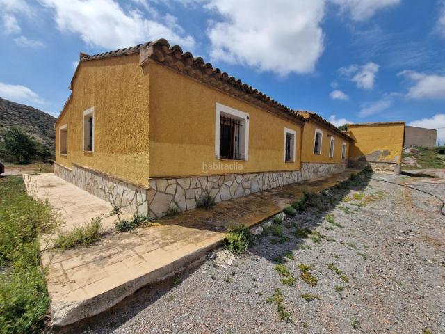 Masía en venta en Águilas. Exclusiva Casa Nueva con Amplio Terreno en El Labradorcico, Águilas. Masías.