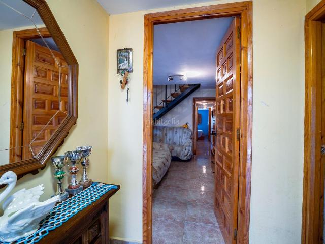 Masía en venta en Aisa. Casa en Esposa con patio, garaje y gran terraza, ideal turismo rural o segunda residencia. Masías.