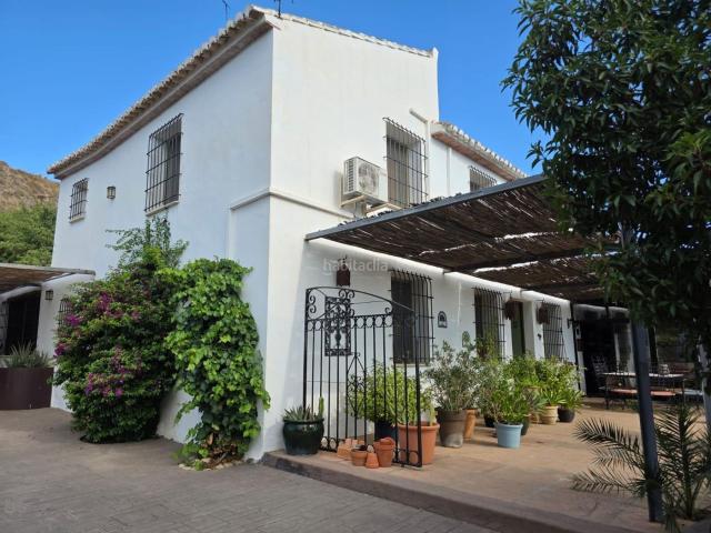 Masía en venta en Álora. Espectacular Refugio Campestre Cerca del Caminito del Rey y los Lagos de Álora Una Oportunidad Única de Inversión y Estilo de Vida. Masías.