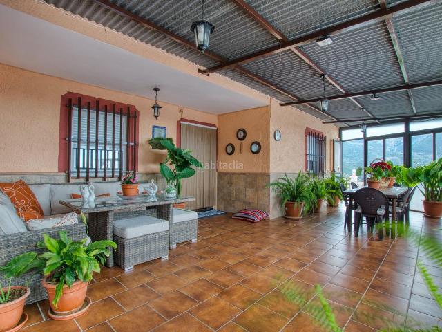 Masía en venta en Alcaucín. Casa con vistas increíbles. Masías.