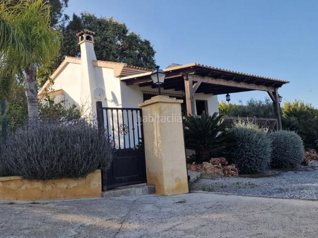 Masía en venta en Alhaurín de la Torre, Alquería Torrealquería. Encantadora casa de campo con 2 parcelas y vistas despejadas. Masías Alhaurín de la.