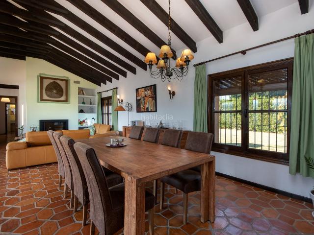 Masía en venta en Alhaurín de la Torre, Buenavista Lauro Golf. Exclusiva Finca de Ensueño en La Alquería Privacidad, Vistas Panorámicas y Dos Viviendas en una Parcela de 10.000 m². Masías Alhaurín de.