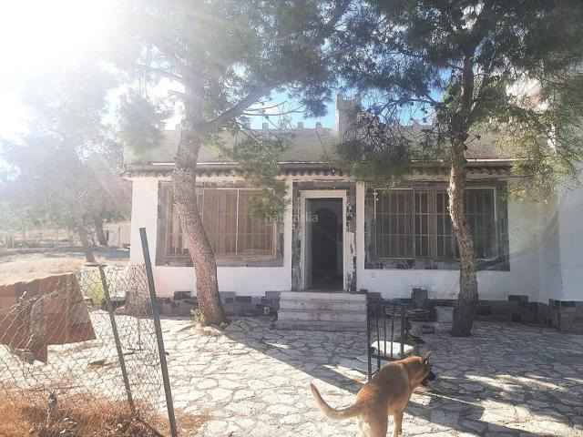 Masía en venta en Alicante, Moralet. FINCA RUSTICA CON CASA EN EL MORALET. Masías.