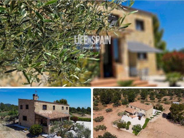 Masía en venta en Ametlla de Mar L´, L´Ametlla de Mar Costa Dorada. Finca con agua de pozo, luz de red y 7 ha de olivos en L'Ametlla de Mar. Masías Ametlla de Mar.