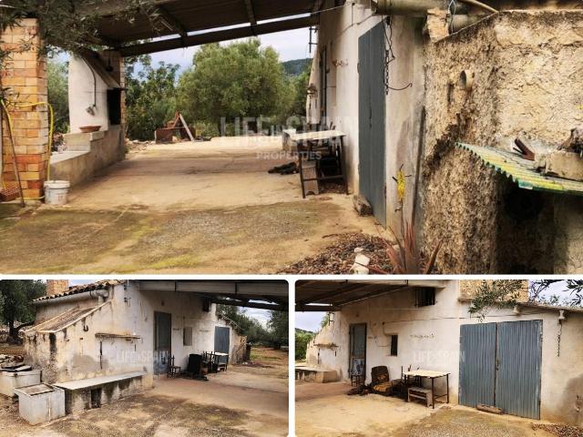 Masía en venta en Ampolla L´ Costa Dorada. Finca rústica para reformar con vistas espectaculares del Delta. Masías Ampolla.