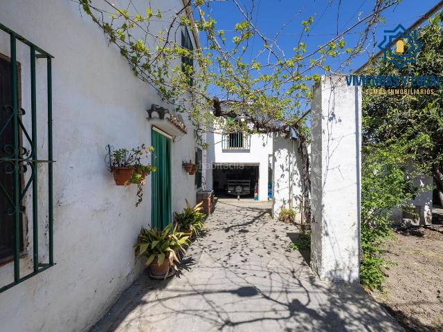 Masía en venta en Armilla, Poniente. Bella casa con terreno. Masías.