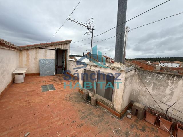 Masía en venta en Aras de los Olmos. GRAN CASA EN ARAS DE LOS OLMOS. Masías Aras de los.