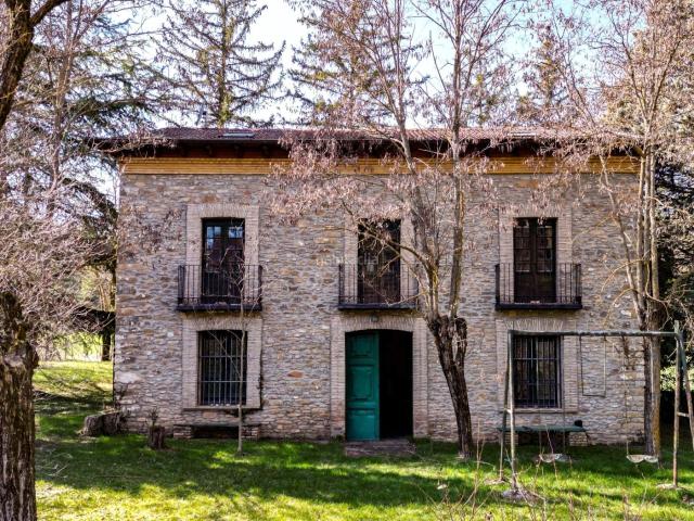 Masía en venta en Bailo. PARDINA HISTÓRICA CON ERMITA EN PLENO PIRINEO ARAGONÉS. Masías.