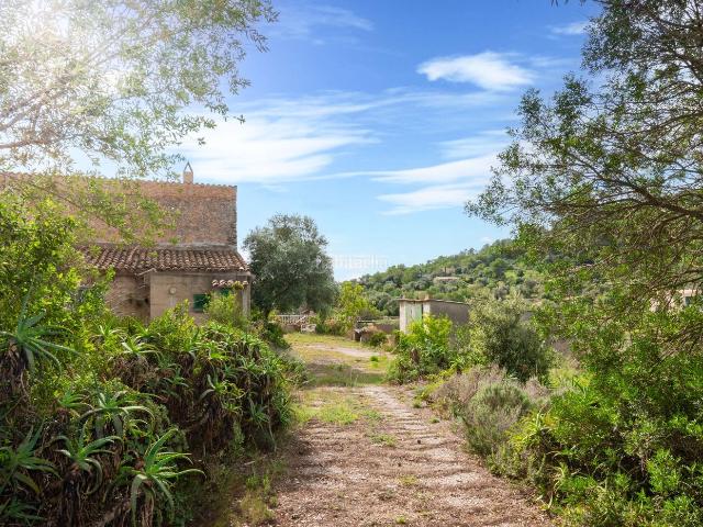 Masía en venta en Baleares Artà, Artà Poble. Arta Finca mallorquina en una ubicación de ensueño propiedad para reformar con un potencial único, Obj.8123. Masías.