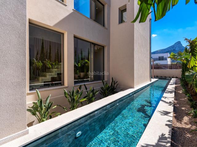 Masía en venta en Baleares Artà, Colònia de Sant Pere. Chalet de obra nueva con vistas al mar, piscina, azotea y las mejores calidades de construcción en la Colonia de Sant Pere. Masías.