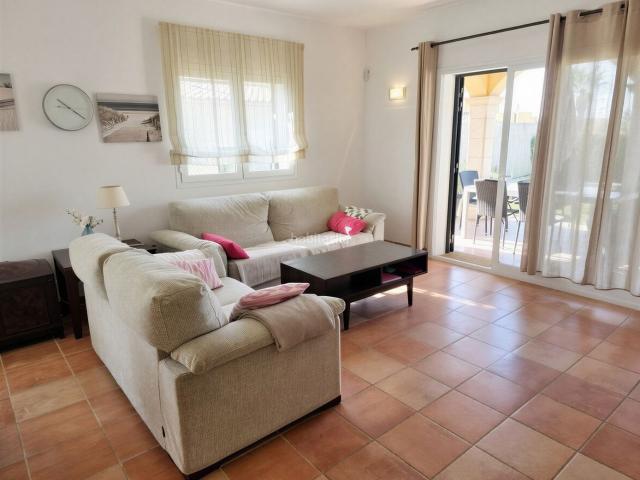 Masía en venta en Baleares Campos, Sa Ràpita Ses Covetes. Amplio chalet con piscina y licencia de alquiler. Masías.
