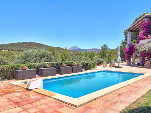 Masía en venta en Baleares Calvià, Calvià Poble. Paraíso mediterráneo Finca con amplias vistas e infinitas posibilidades. Masías.
