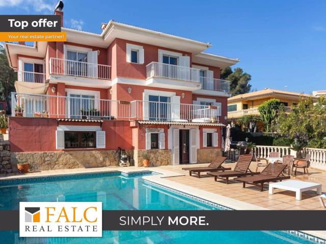 Masía en venta en Baleares Calvià, Cas Català Illetes. Villa con piscina cerca de la playa en Palmanova. Masías.