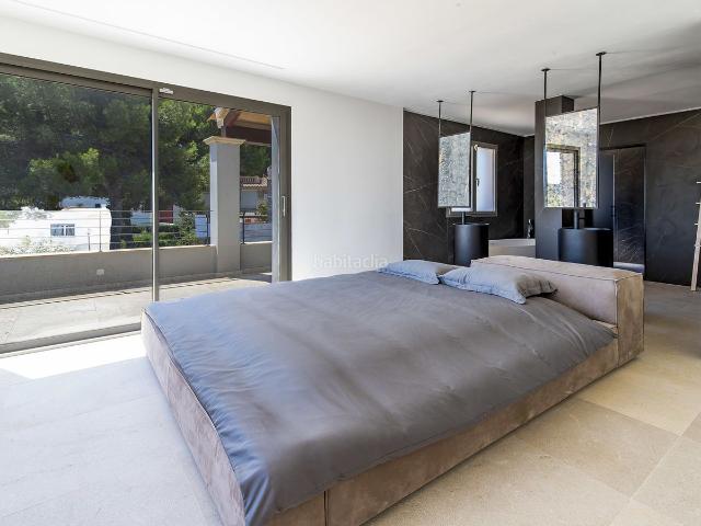 Masía en venta en Baleares Calvià, El Toro. Soleado chalet de nueva construcción con piscina y vistas en El Toro. Masías.