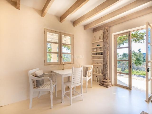 Masía en venta en Baleares Capdepera, Capdepera Poble. Finca de piedra natural reformada con mucho estilo y vistas panorámicas en Capdepera. Masías.