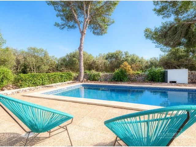 Masía en venta en Baleares Es Castell, Trebalúger. Exclusiva casa de campo menorquina rodeada de naturaleza. Masías Es.