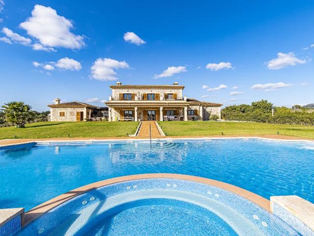 Masía en venta en Baleares Llucmajor, Llucmajor Interior. Finca de lujo con licencia de alquiler de vacaciones y piscina en LLucmajor. Masías.