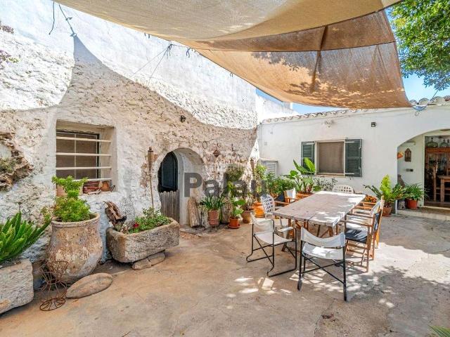 Masía en venta en Baleares Maó Mahón, Sant Climent Es Canutells. Ref. 4514 Finca rústica con casa tradicional y piscina en Sant Climent. Masías Maó.