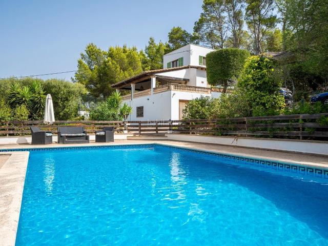 Masía en venta en Baleares Montuïri. Finca rústica con piscina, totalmente legalizada, entre Montuïri y Porreres. Masías.