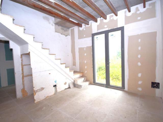 Masía en venta en Baleares Muro. Casa de pueblo con proyecto aprobado jardín y garaje en Muro. Masías.
