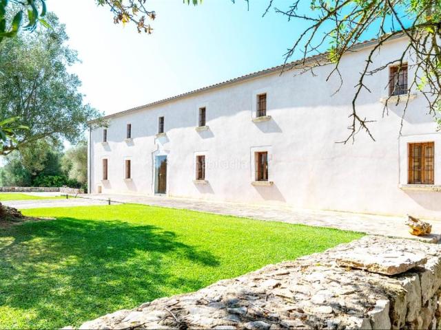 Masía en venta en Baleares Muro. Finca rustica parcialmente reformada con muchas posibilidades en Muro. Masías.