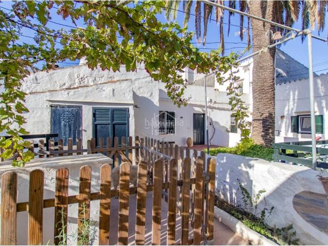 Masía en venta en Baleares Sant Lluís, Sant Lluís S´Ullestrar Torret. Casa adosada con terreno en el corazón de Sant Lluís, Menorca. Masías Sant.