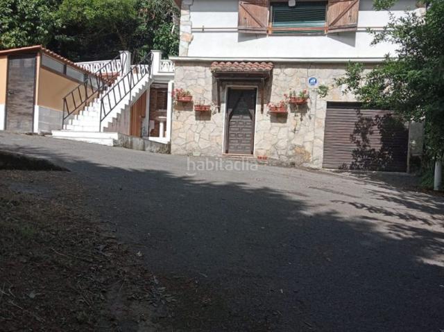 Masía en venta en Barakaldo, Cruces. Dos Viviendas Unifamiliares con Terreno. Masías.