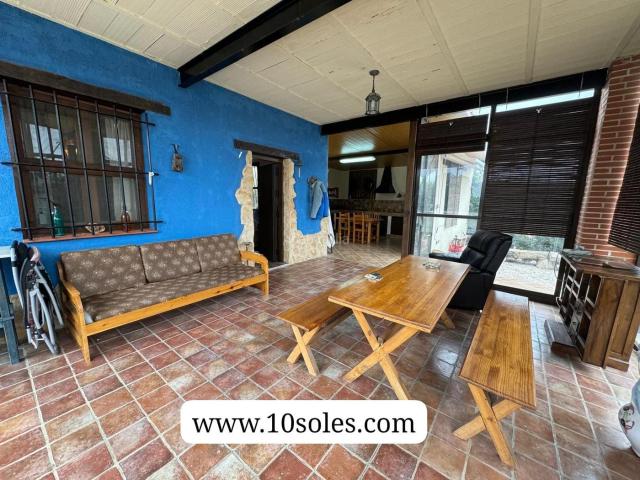 Masía en venta en Benferri. Chalet con piscina privada en Benferri. Masías.