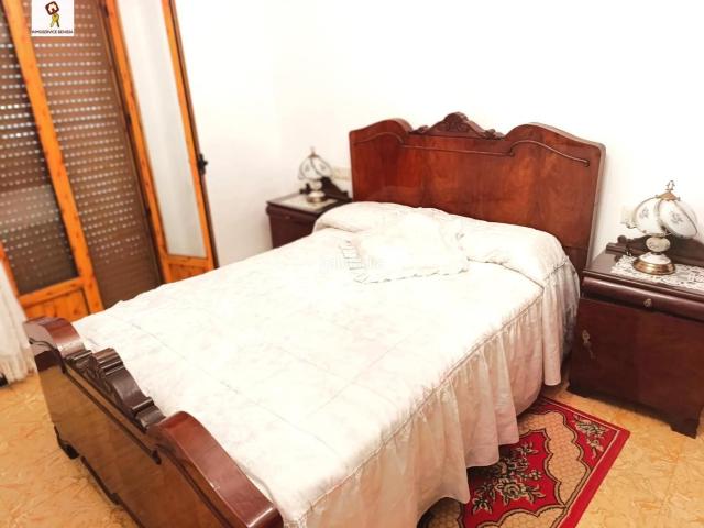 Masía en venta en Benissa, Benissa Pueblo. AMPLIA CASA DE PUEBLO EN BUEN ESTADO CON TERRAZA CERCA DEL CENTRO. Masías.