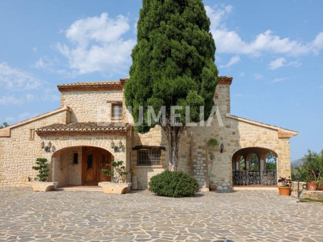 Masía en venta en Benissa, Benissa Pueblo. Finca La Llum, una exclusiva propiedad en venta a 2 km del centro de Benissa. Masías.