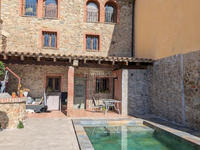 Masía en venta en Bescanó. Casa rustica con piscina. Masías.