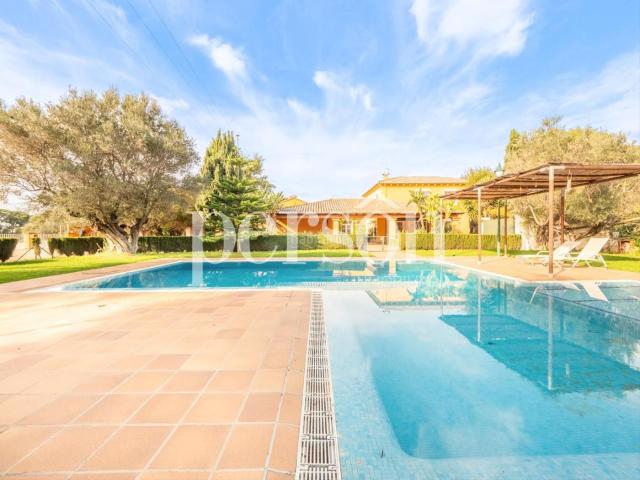 Masía en venta en Bétera, Los Pinares La Masia. Exclusiva finca en Bétera. Masías.