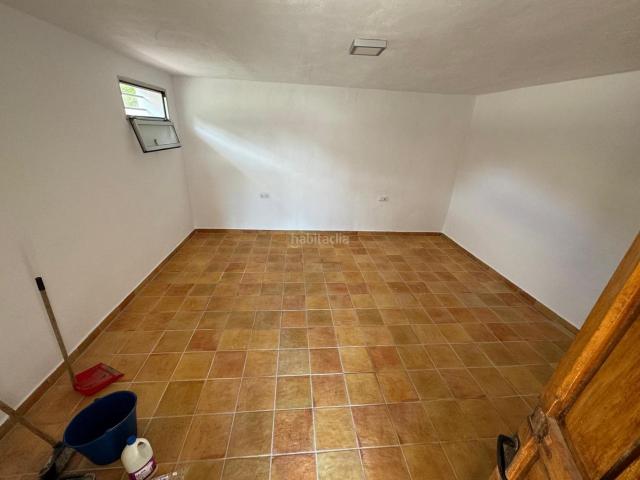 Masía en venta en Bolulla. CASA PARA ENTRAR A VIVIR DE 4 HABITACIONES. 4700m2 DE TERRENO. Masías.