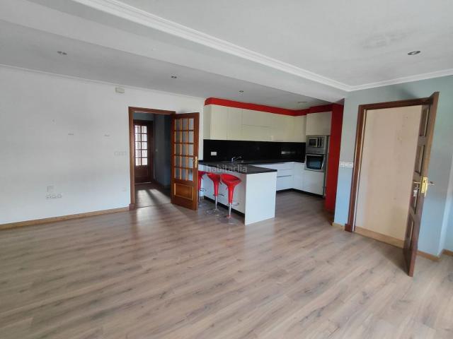 Masía en venta en Cambados. Casa de pueblo en venta en Xesteira. Masías.