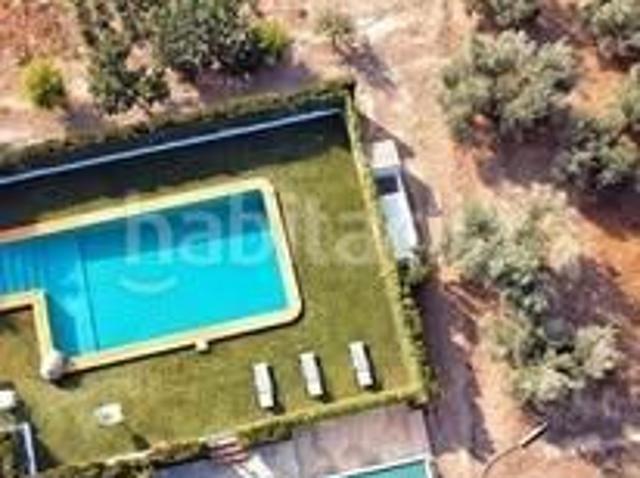 Masía en venta en Caniles. FINCA EN VENTA CON COMPLEJO TURISTICO RURAL DE CINCO CASAS CON LICENCIA TURISTICA. Masías.