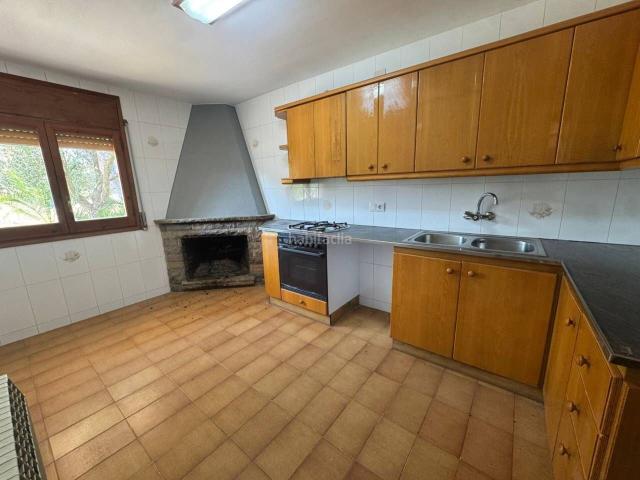 Masía en venta en Canovelles. Venta de casa rústica, nave y locales en Canovelles!. Masías.
