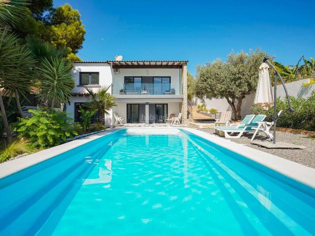 Chalet en venta en Calp, Marisol Park Ortembach Los Almendros. Chalets.