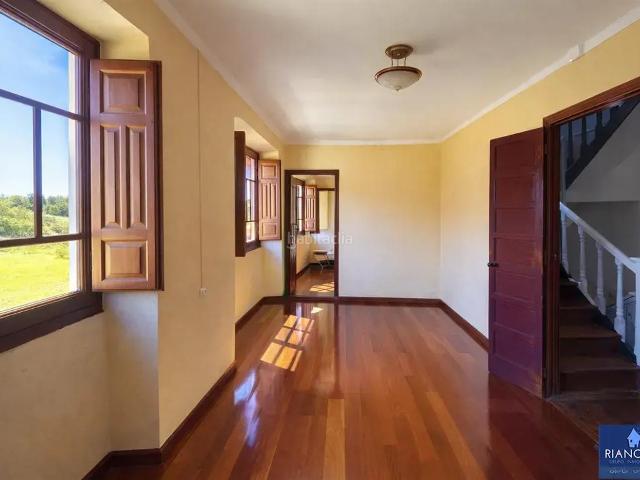 Masía en venta en Carreño. Espectacular conjunto arquitectónico típico Asturiano para reformar en venta en Candás. Masías.