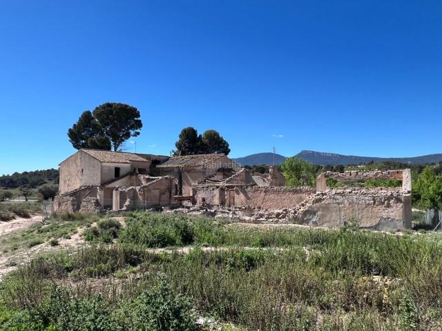 Masía en venta en Castalla. Masías.