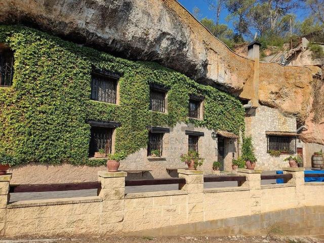 Masía en venta en Castellfollit del Boix, de 158 m² 6 habitaciones por 620.000
